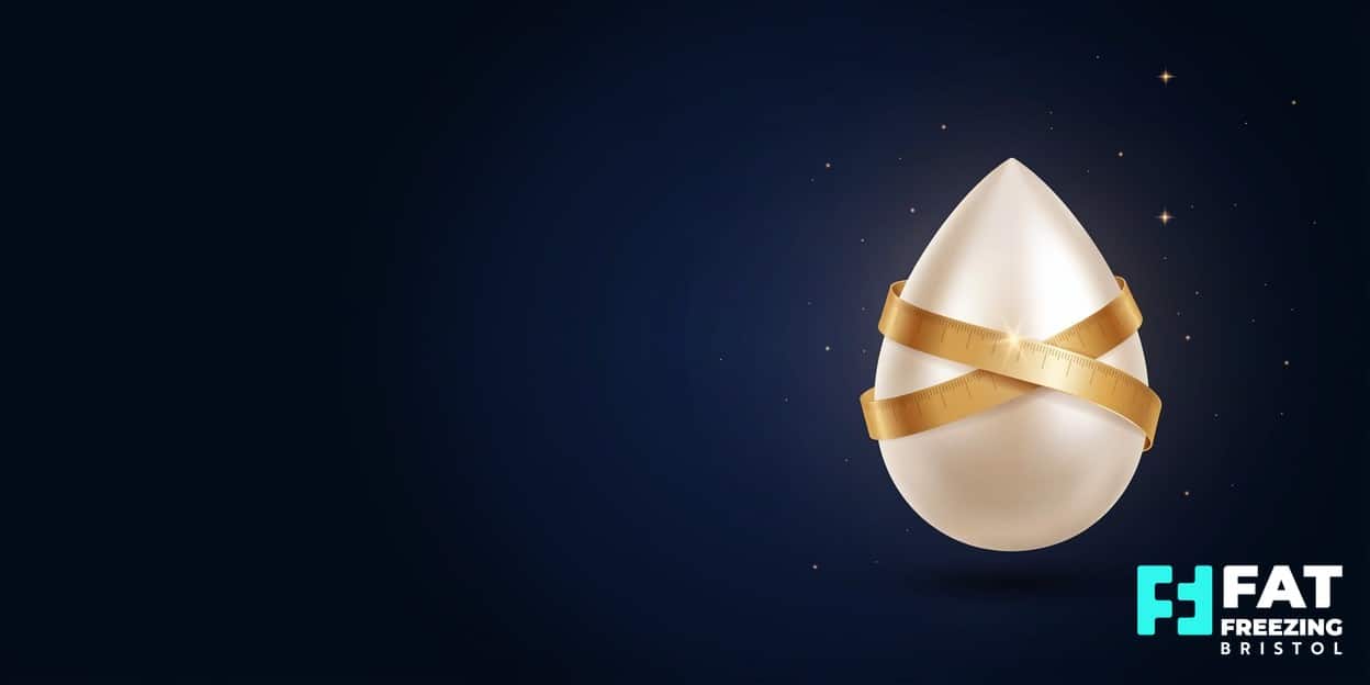 Illustration of a golden measuring tape coiling around and cinching a glowing smooth contour on a midnight-blue background, representing realistic fat freezing results at our Bristol clinic